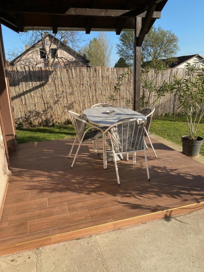 Apartmani Mira Palić Εξωτερικό φωτογραφία