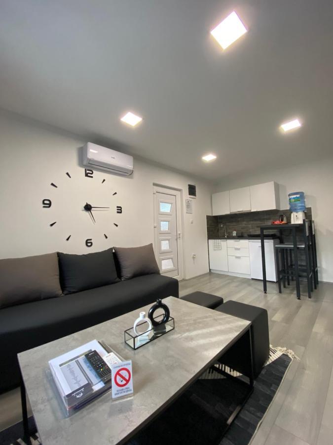 Apartmani Mira Palić Εξωτερικό φωτογραφία